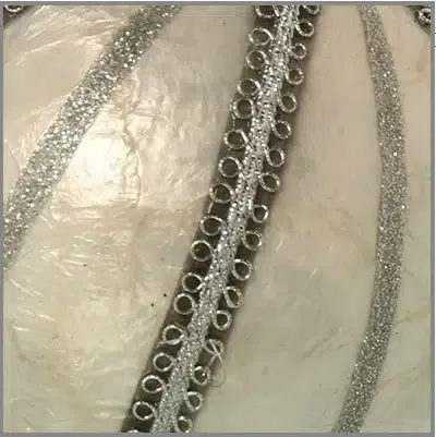 Set 3 bolas decoración nácar blanco cordón plata vieja (10d cm) - Imagen 4