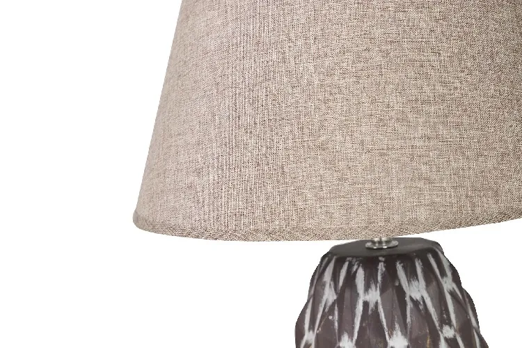 Lámpara Mesa Cerámica Grabada Marrón Basile, Rústico (30dx47 cm) - Imagen 3